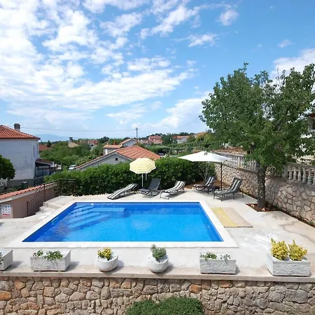 Apartman Family Friendly With A Swimming Pool , Krk - 20500 *