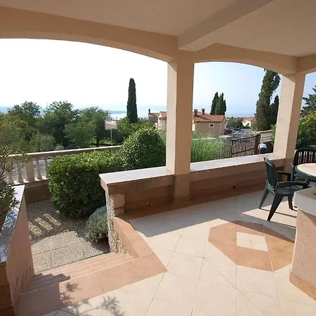 Family Friendly With A Swimming Pool , Krk - 20500 Apartman *