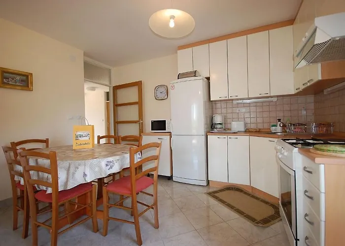 Apartament Family Friendly With A Swimming Pool , Krk - 20500 Malinska