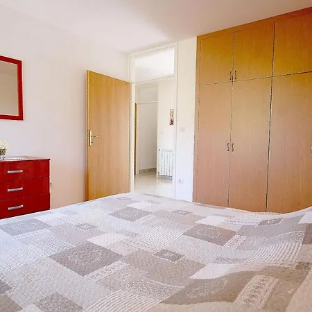 Family Friendly With A Swimming Pool , Krk - 20500 * Malinska
