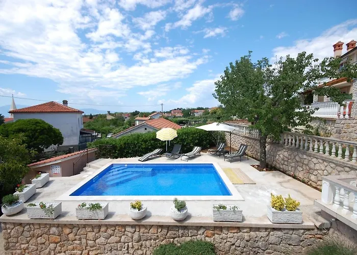 Apartment Family Friendly With A Swimming Pool , Krk - 20500 *