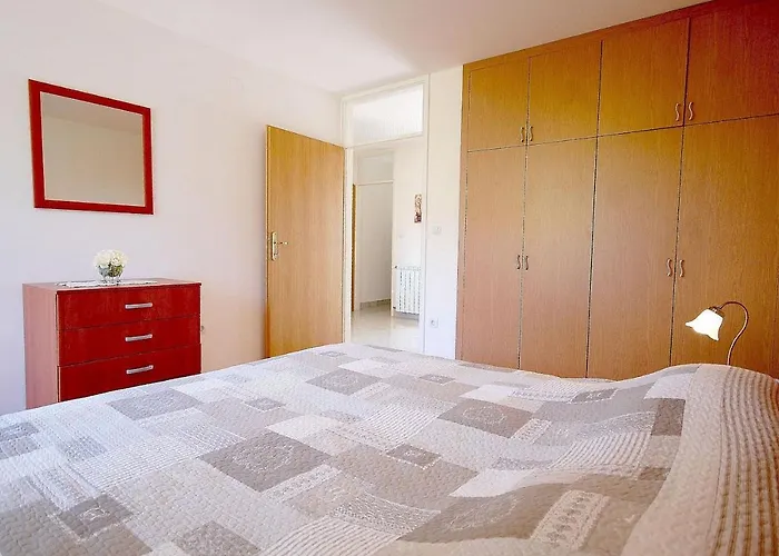 Family Friendly With A Swimming Pool , Krk - 20500 * Malinska