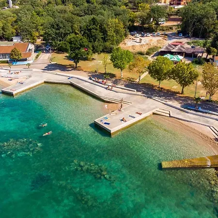 Appartamento Family Friendly With A Swimming Pool , Krk - 20500 *